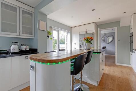 Kitchen-2.jpg