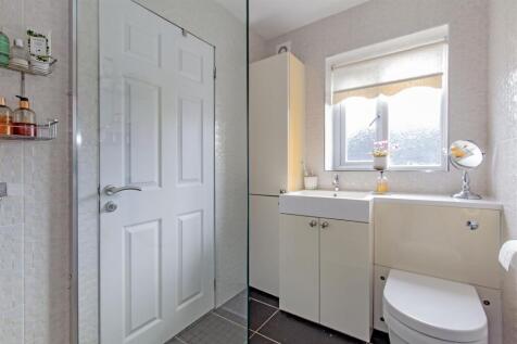 En Suite-2.jpg