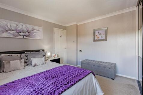 Bedroom 2-2.jpg