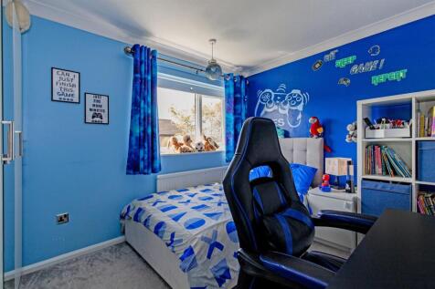 Bedroom 4-2.jpg