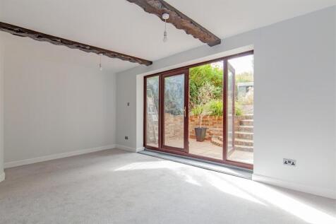 Reception Room-3.jpg
