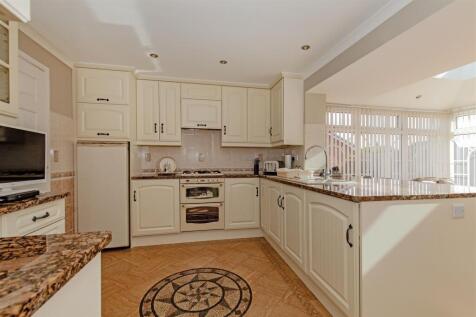 Kitchen-2.jpg