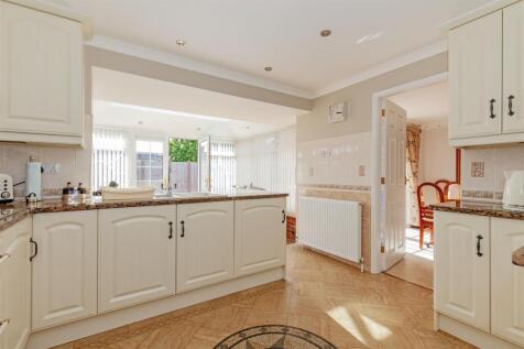 Kitchen-1.jpg