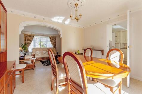 Dining Room-2.jpg