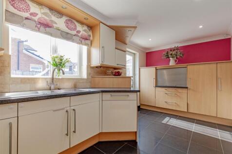 Kitchen-4.jpg