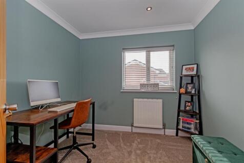 Bedroom 5-1.jpg