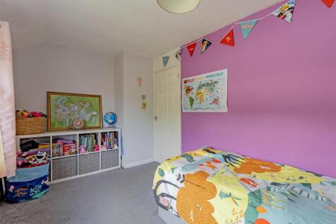 Bedroom 3-1.jpg