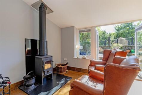 Sitting Room-3.jpg