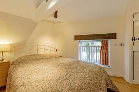 Bedroom 2-2.jpg