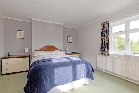 Bedroom 1-3.jpg
