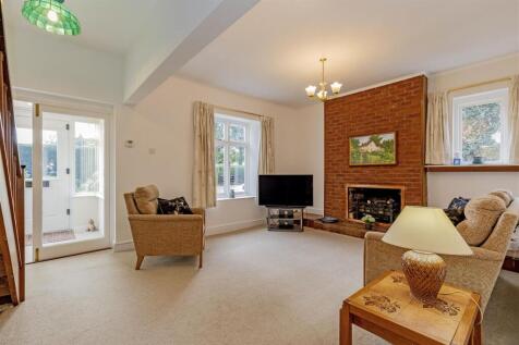 Reception Room-1.jpg
