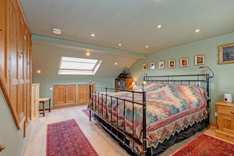 Principal Double Bedroom One