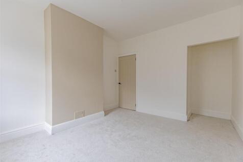 Front Double Bedroom 1