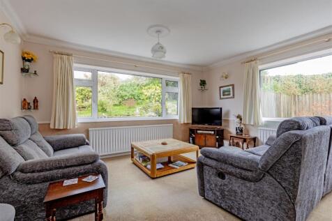 Reception Room-3.jpg