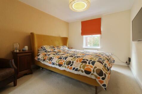 Principal Double Bedroom 1