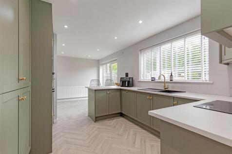Impressive Dining Kitchen