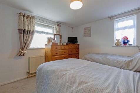 Front Double Bedroom