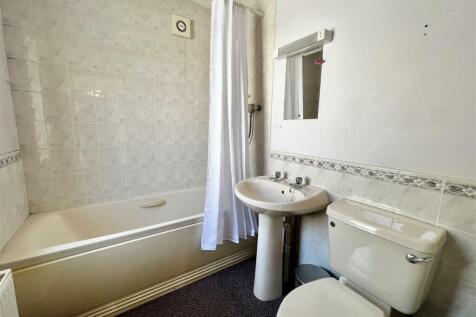 Bathroom/Annex Bathroom