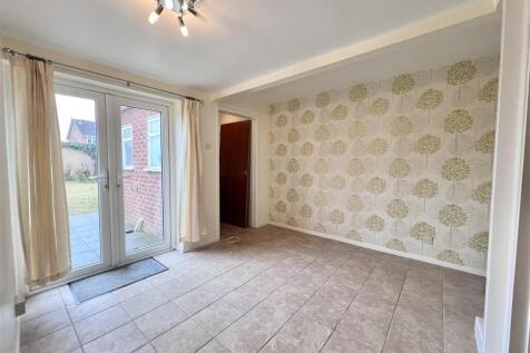 Reception/Ground Floor Bedroom