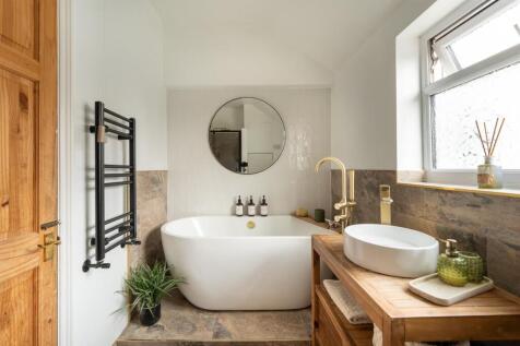 Four-Piece Bathroom