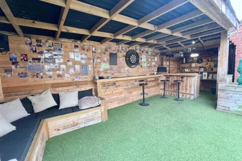 Covered Area/Bar Area