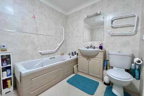 Four-Piece Bathroom