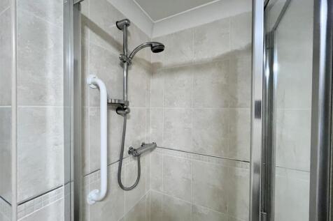 Four-Piece Bathroom