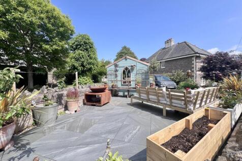 Corner Plot Garden