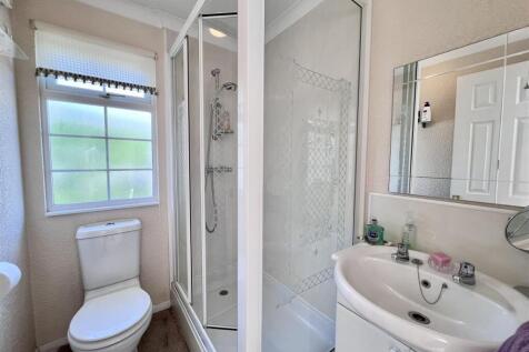 Shower En-suite From Bedroom Two