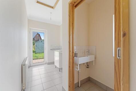 Utility/Downstairs Cloakroom