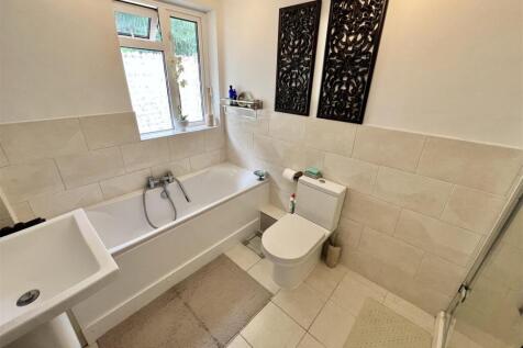 Four-Piece Bathroom
