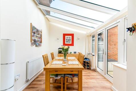 Dining/Family Room