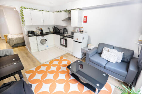 Studio to rent