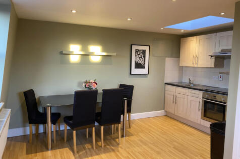 2 Bed Notting Hill Apartment