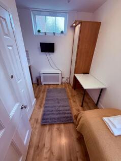 Studio to rent