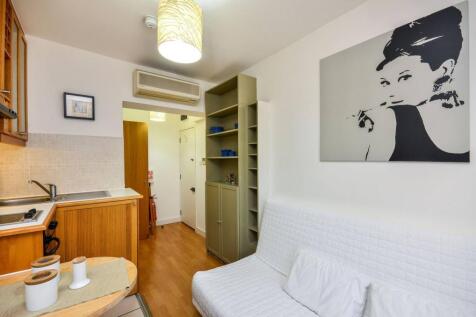 Studio for rent