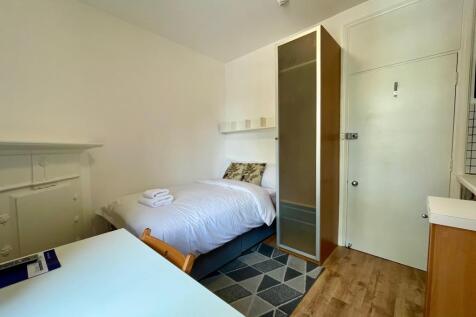 Single Studio Apartment to rent