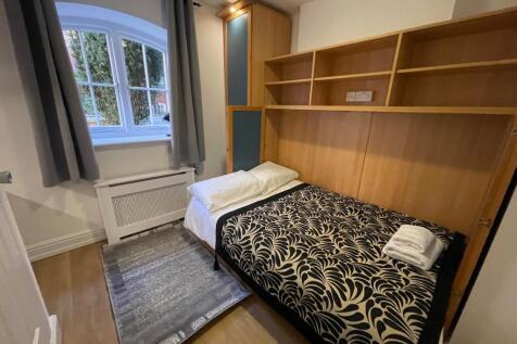 Studio to rent