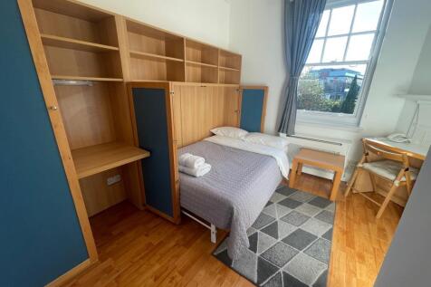 Studio for rent