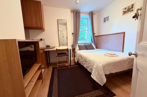 Studio to rent