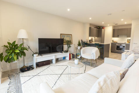 1-Bed, 1-Bath Apartment For Rent