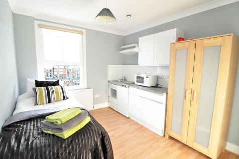 Bedsit for rent