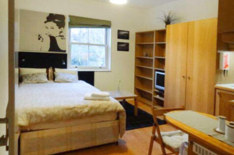 Studio flat for rent