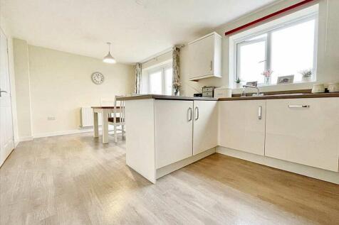 Dining kitchen