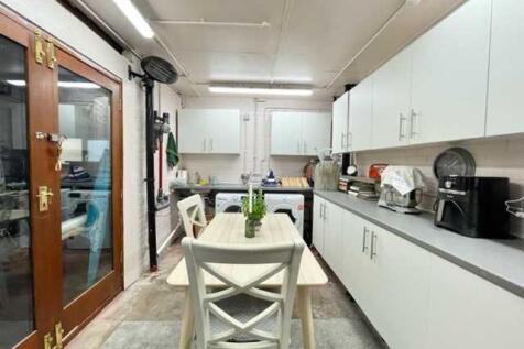 Hobby/Utility room