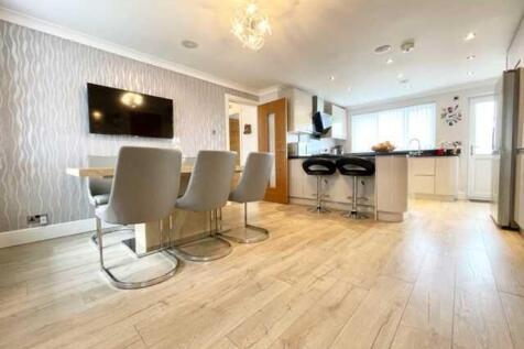 Dining kitchen