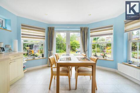 McKenzie Way, Epsom