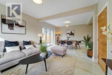 Cudas Close, Epsom