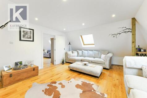 Salisbury Road, Worcester Park - KT4 7DG
