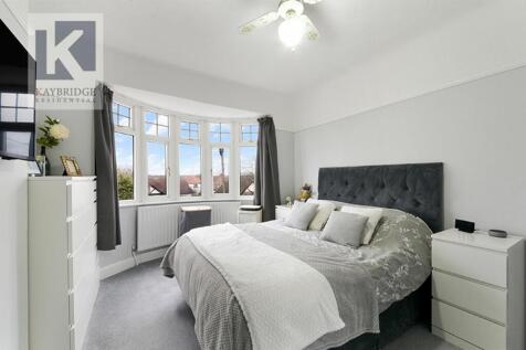 Langley Avenue, Worcester Park